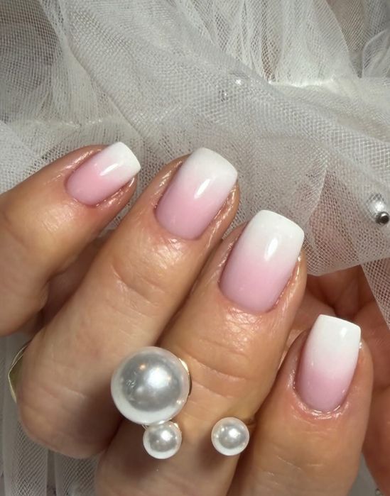 Manicure hybrydowy Pedicure ,Manicure japoński Przedłużanie paznokci