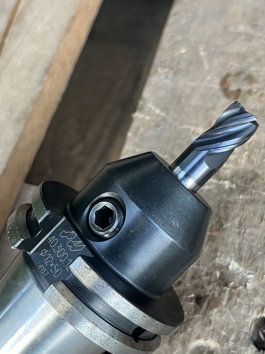 Uchwyt, Oprawka narzędziowa FAT Germany SK40 z frezem VHM Ø12