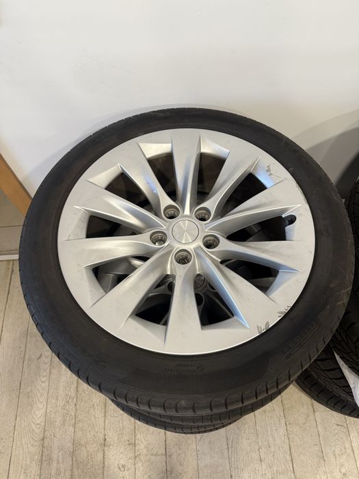 Jantes tesla model s 19” com pneus