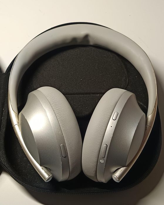 Headphones Bose 700nc
