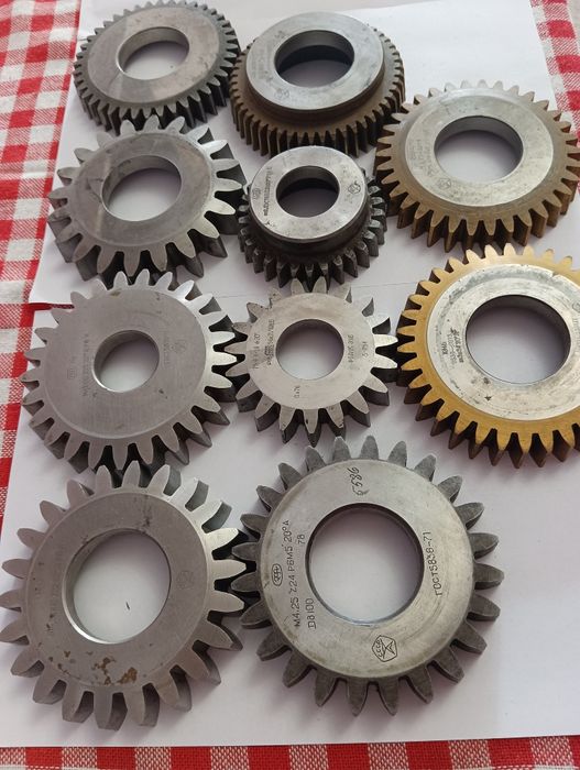 Довб,як чашечний,дисковий.