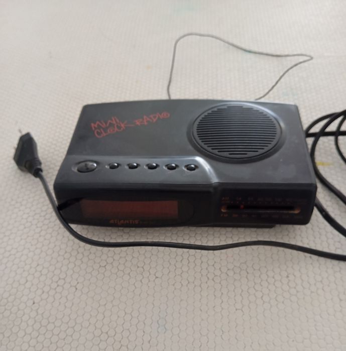 Radio despertador de cabeceira