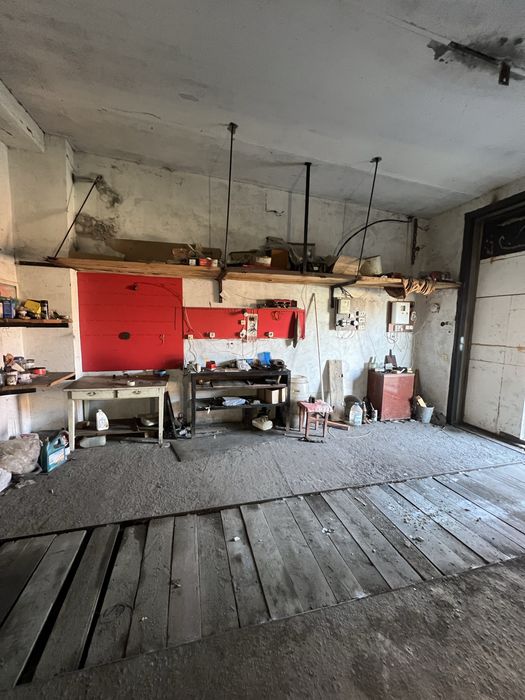Продається дуже великий гараж