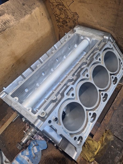 N62b48 блок двигуна  e65 e60 e70 e53