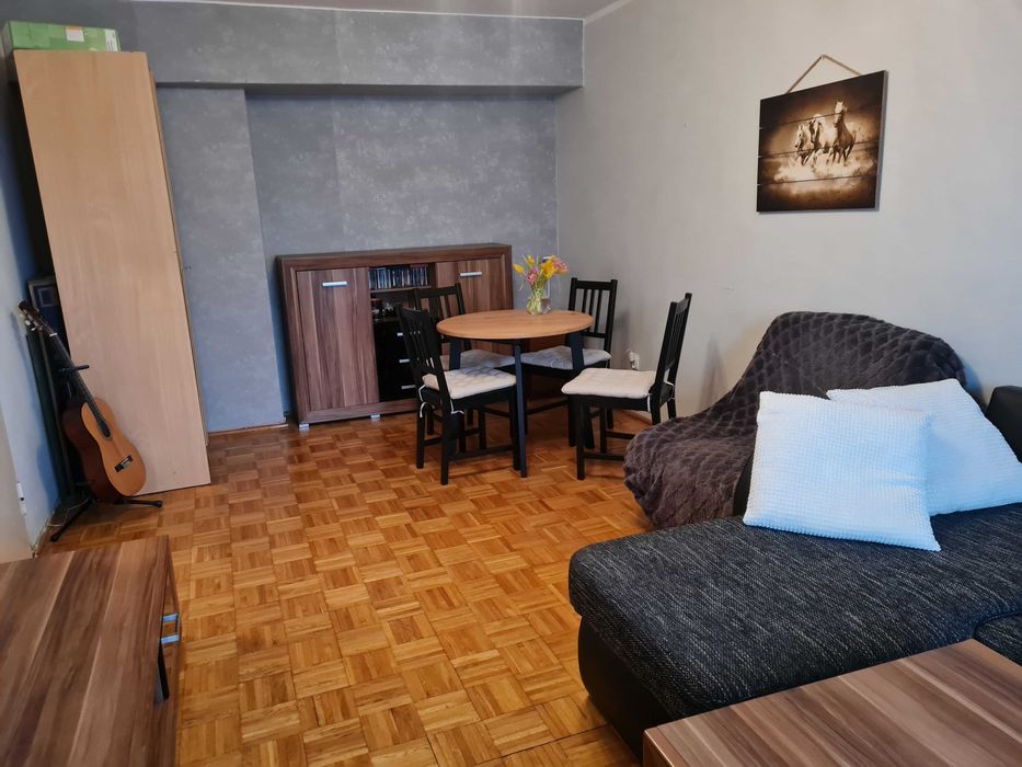 Bezpośrednio wynajmę 2 pok. mieszkanie ul. Batuty przy metro Służew