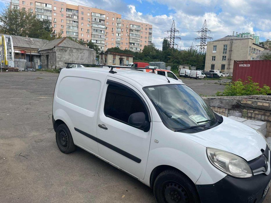 Стальные перекладины M3 в  штатное место Renault Kangoo
