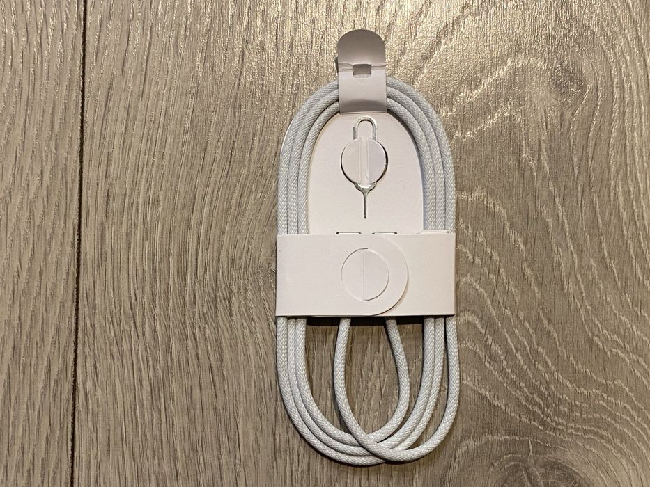 Kabel Iphone 15 16 Apple USB-C / USB-C + Kluczyk