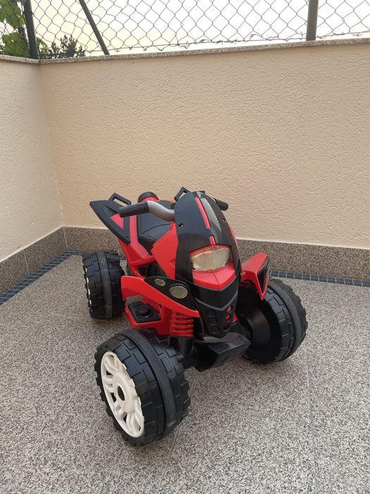 Carro elétrico para criança