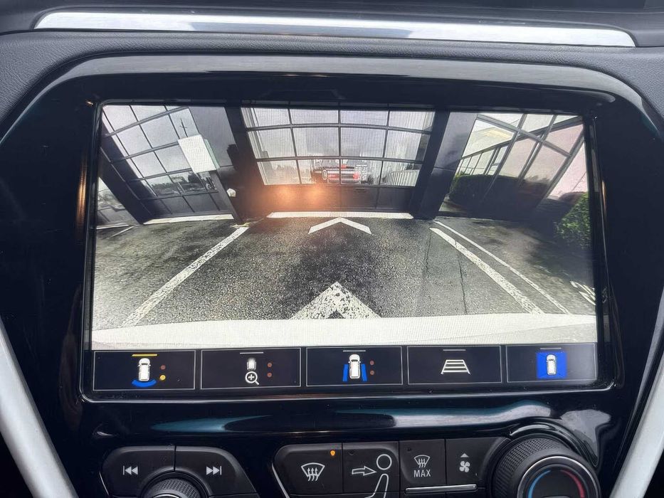 Chevrolet Bolt EV      2021