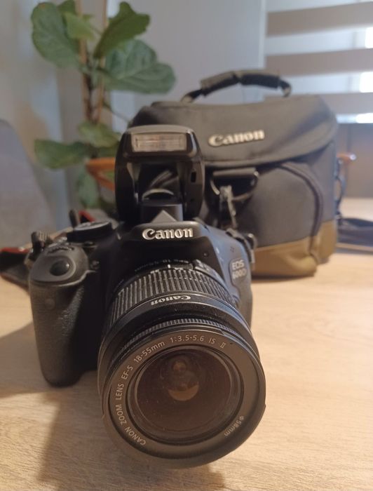 Câmara fotográfica Canon EOS 600D