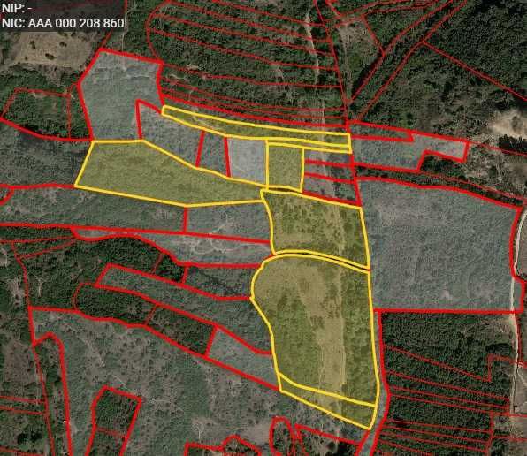 Terreno na zona de cheleiros