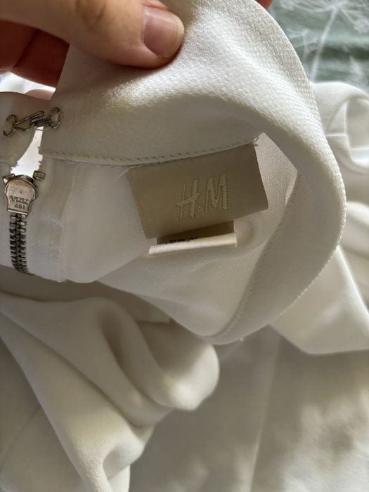 Biała bluzka z falbanką H&M