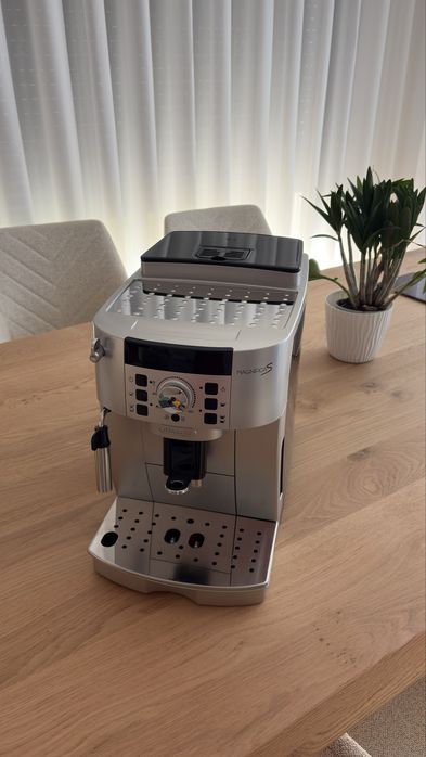 Delonghi Magnifica S