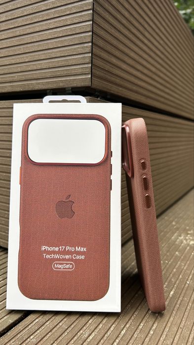 Etui z tkaniny TechWoven z MagSafe do iPhone’a 17 Pro Max Sienna