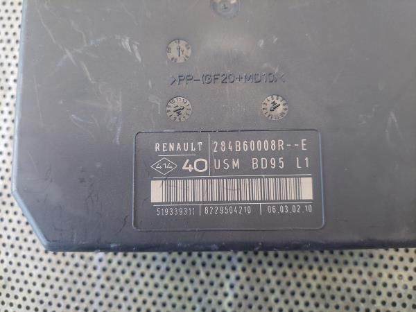 Caixa fusíveis / SAM / BSI RENAULT Megane III (BZ0_)