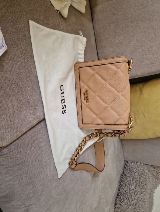 Torebka na ramię Guess