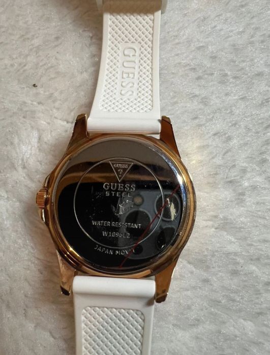 Relógio Guess Rose Gold