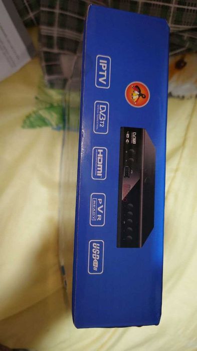 Цифровий ТВ-тюнер DVB-T2 MEGOGO M8 (стан нового, повний комплект)