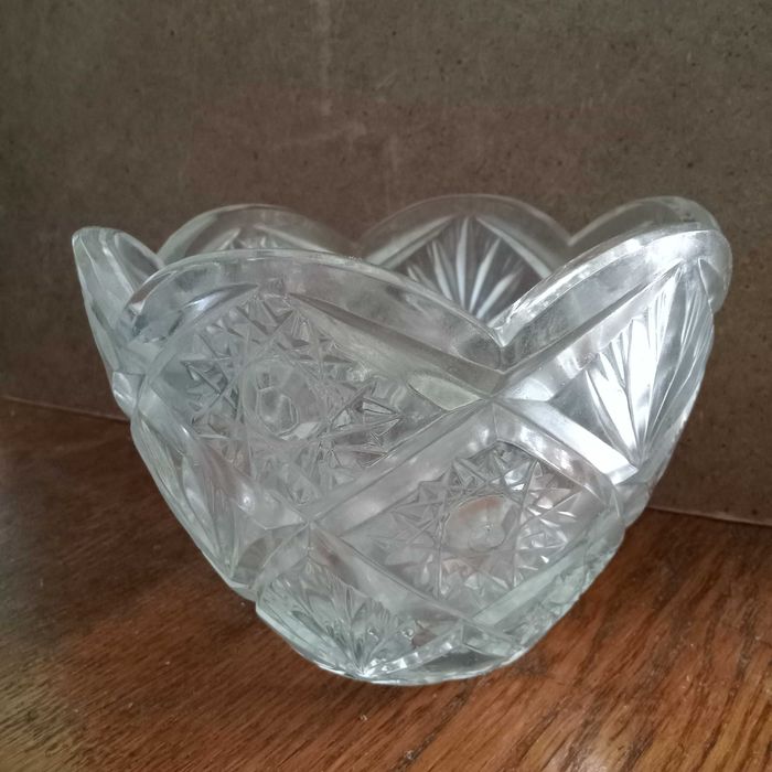 Посуд столовий склянi вази