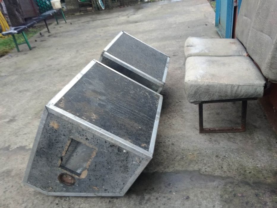 Концертные колонки, мониторы без динамиков.