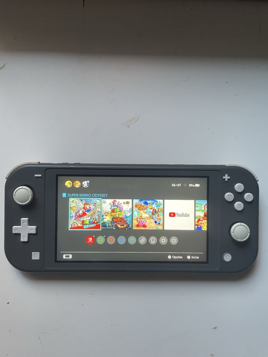 Nintendo Switch Lite como nova