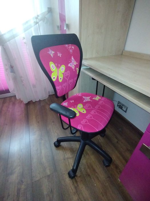 Fotel biurowy dla dziewczynki