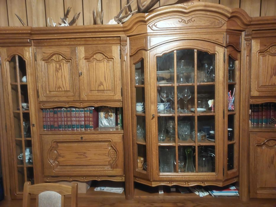 sprzedam dębowy regał, cena do uzgodnienia, stan dobry