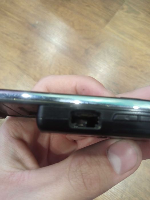 Телефон LG KF240 робочий