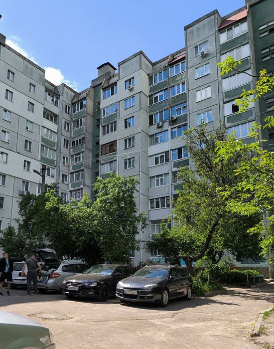 Простора 4-Кімнатна Квартира В Центрі  Чернігова