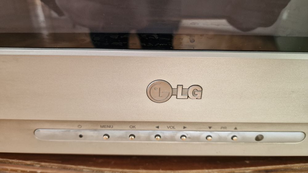 Telewizor LG RE-29FA33X  + pilot gwarancja rozruchowa