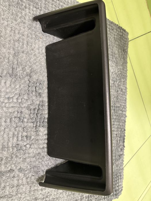 Органайзер для дрібниць автомобіль id4 (на екран)