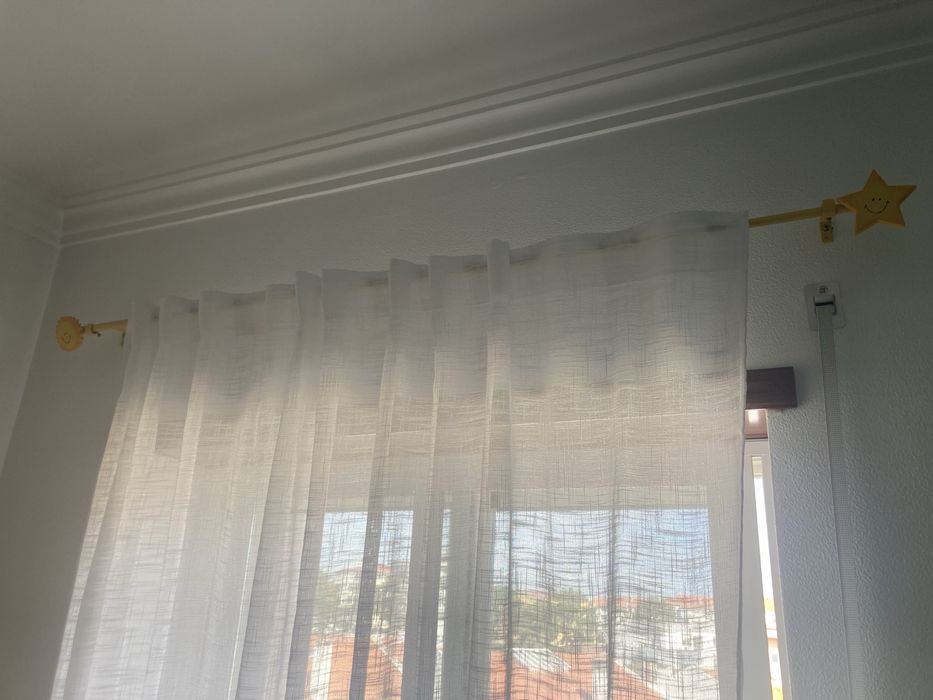 Varao de cortinado quarto de criança