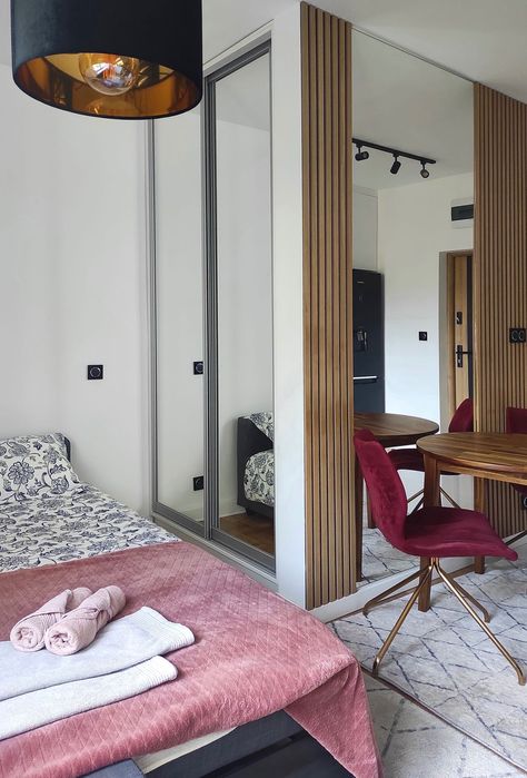 Подобово потижнево після ремонту Крошенська 41.