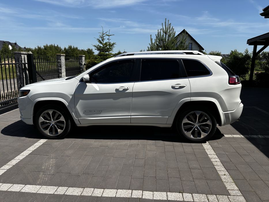 Jeep cherokee overland 3.2