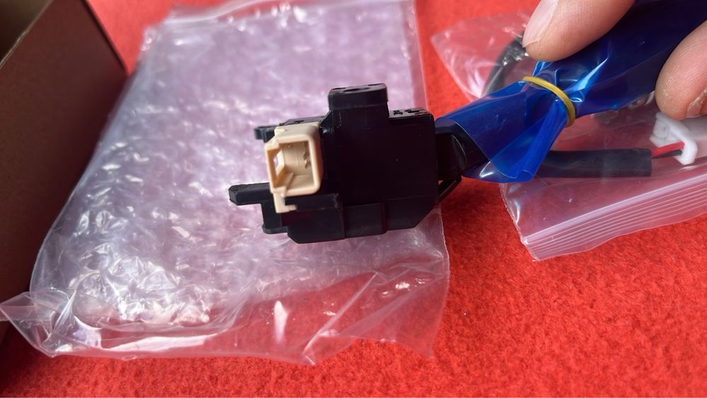 Перемикачі круїз-контролю для Toyota Corolla Yaris Camry Vios Hilux Hiace Wish Auris Prius Previa RAV4 для вантажівок