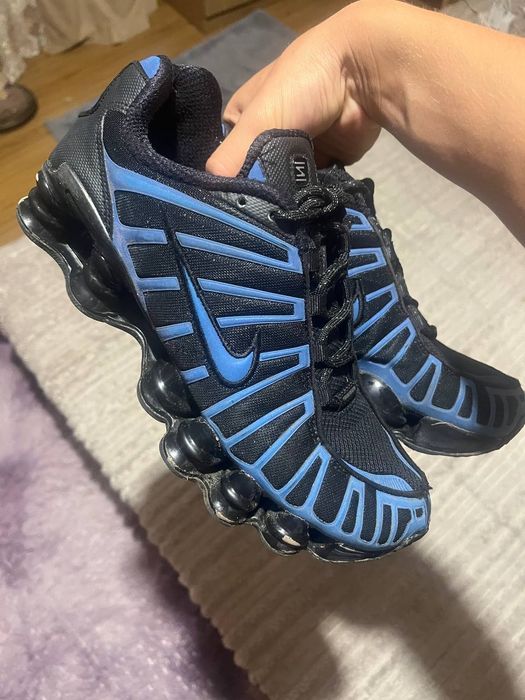 Кросівки Nike Shox
