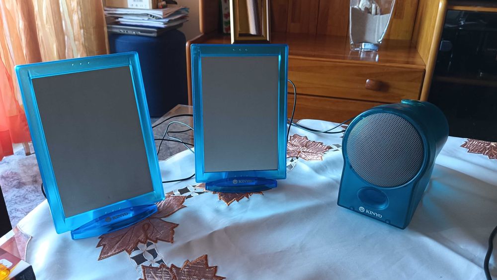 Sistema de altifalantes multimédia KINYO modelo SA-A01