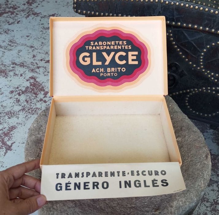 Antigas caixas perfumes sabonetes publicitários Ach. Brito e Claus