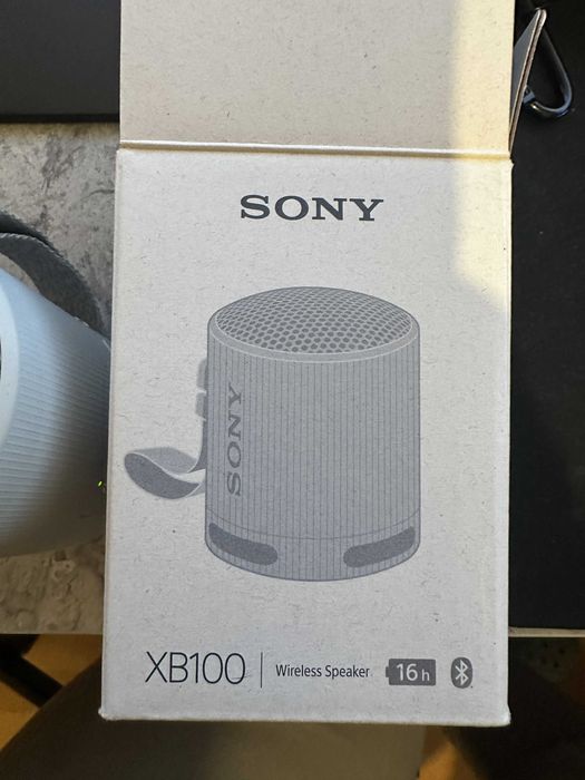 Sony SRS-XB100 — coluna Bluetooth portátil, como nova, com caixa