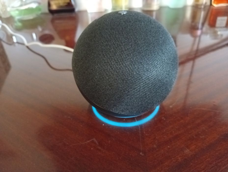 Alexa EchoDot, assistente virtual de última geração, nova, com multifunções