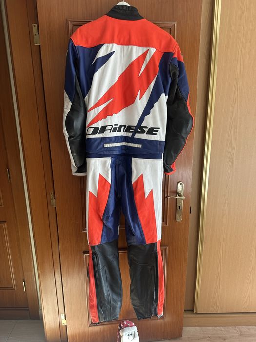 Fato Dainese impecavel