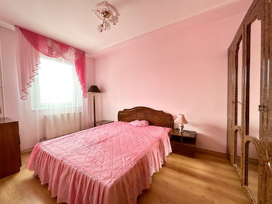 Здається в оренду 3-кімнатна квартира м. Стрий