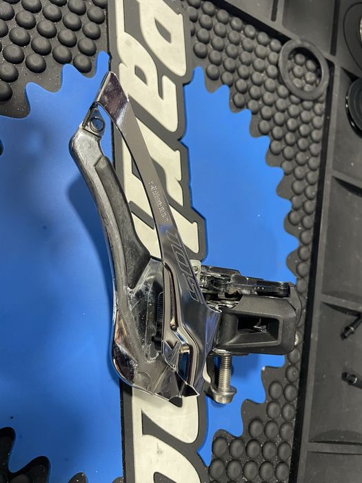 Przerzutka przednia Shimano 105 FD-R7100-F