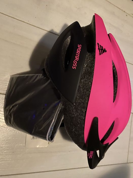Capacete novo de bicicleta para adulto