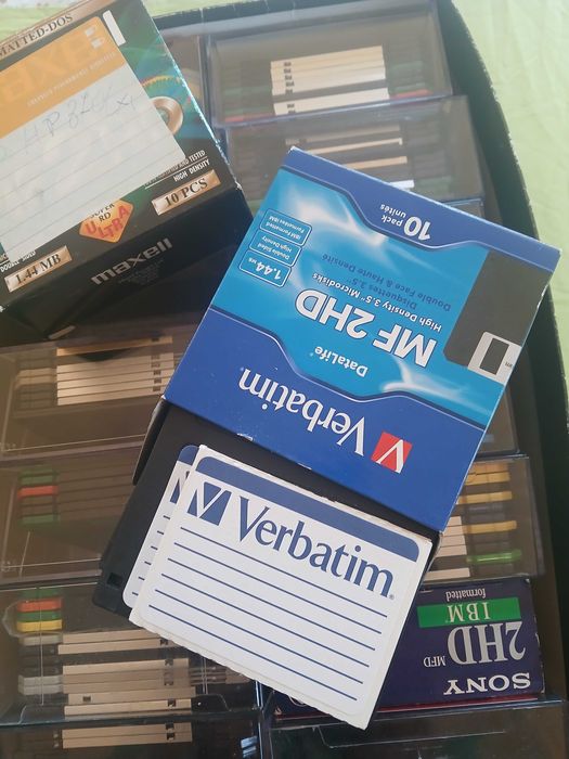 Dyskietki 3,5 cala 60 sztuk