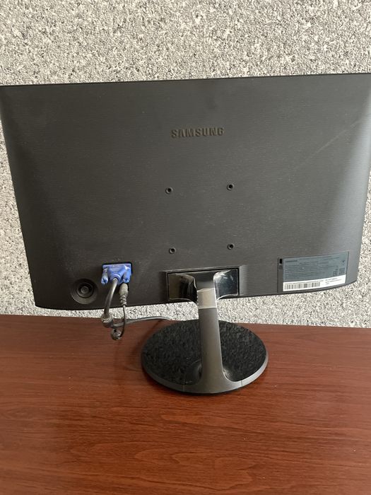 Монитори Samsung 44*26см діагональ 51см