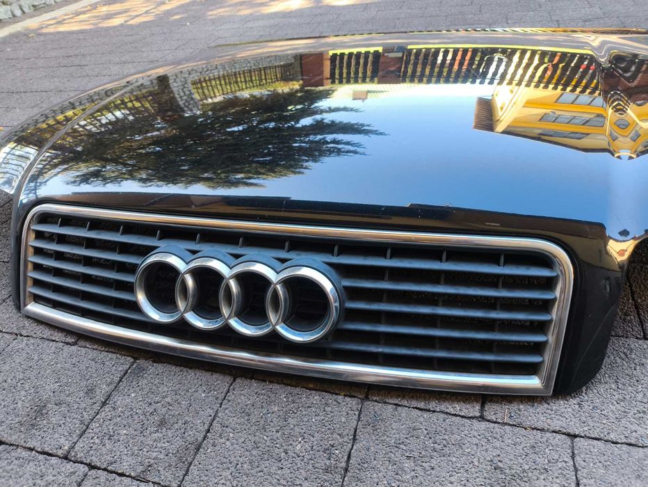 Maska Przednia Audi A4 B6 Kolor Czarny LZ9W
