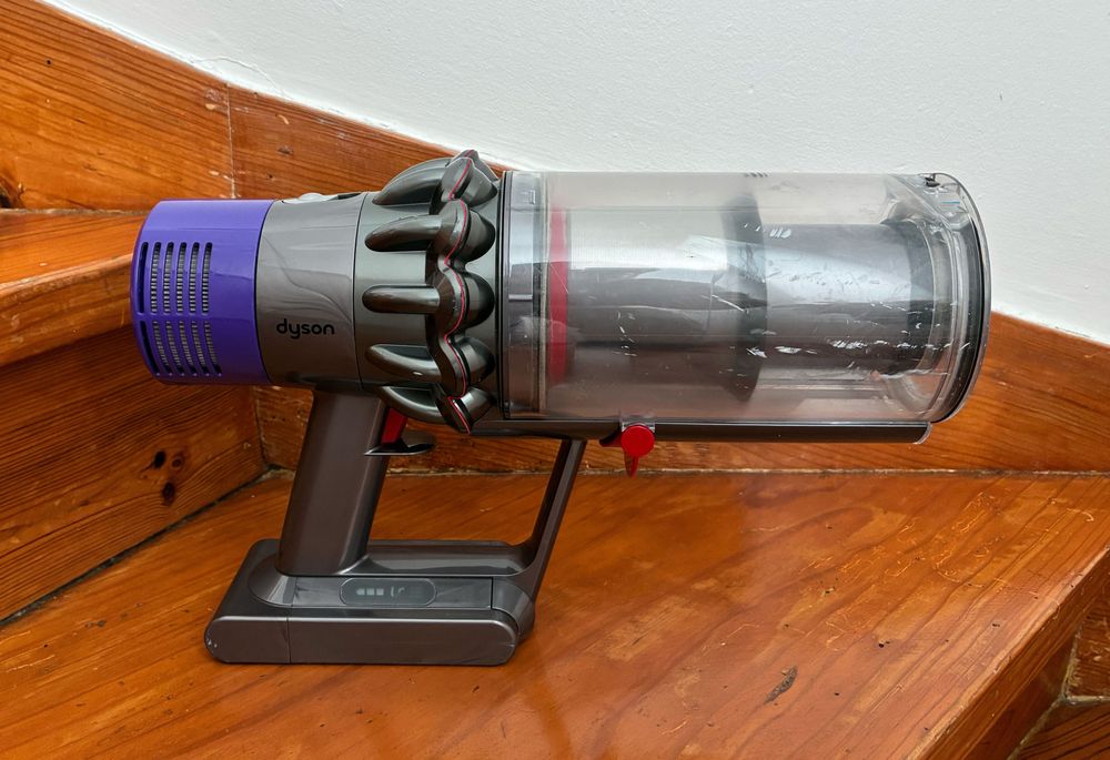 Dyson Cyclone V10 Absolute com Dok de carregamento