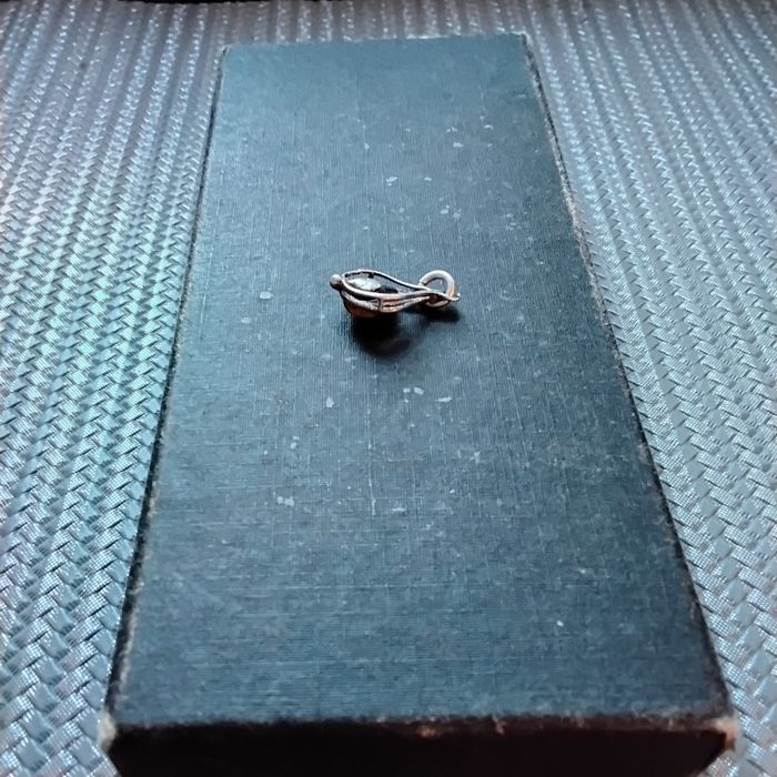 Bursztynowa zawieszka