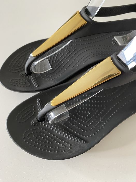 Nowe sandaly Crocs Serena Flip Metallic Bar r. 36/37 W6